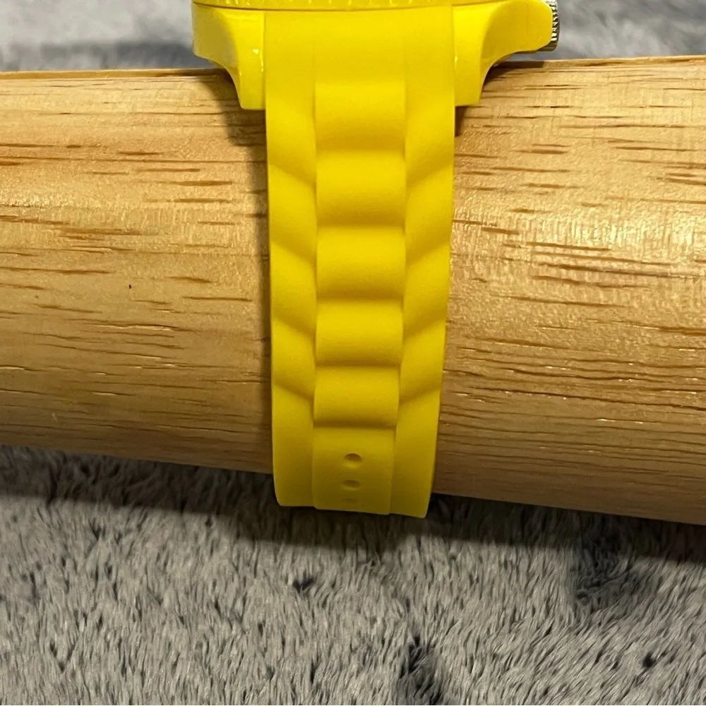 Rare Ed Hardy Love Kills Slowly Drunken Pirate Saloon Yellow Strap Watch